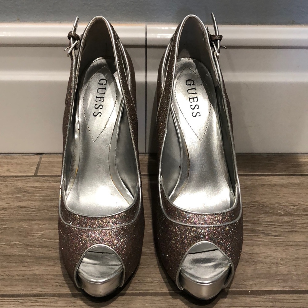 Glitter guess hondo peep toe pumps